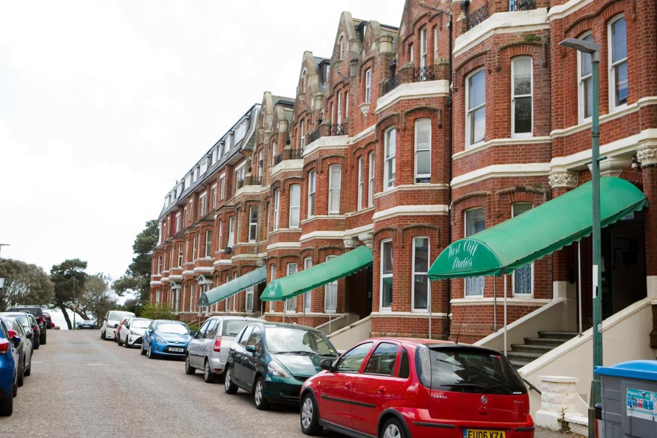 Chine Beach Apartment - Beautiful Location Next To The Beach Bournemouth Exterior photo